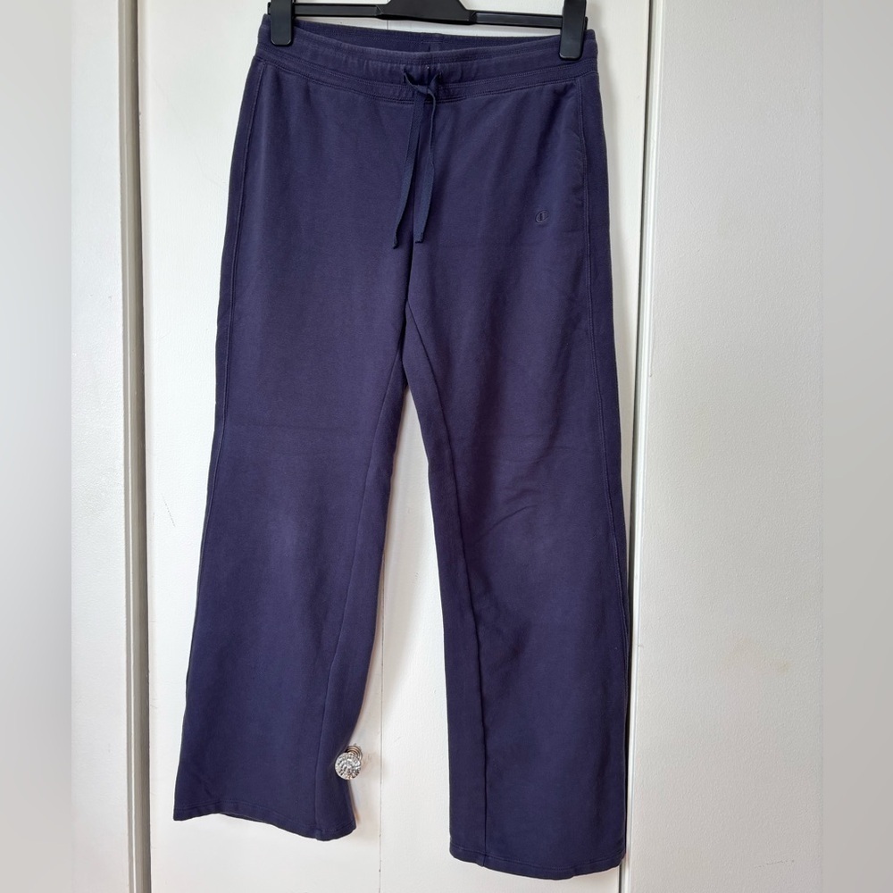 ✨ Champion Relaxed Fit Navy Sweatpants - Size M